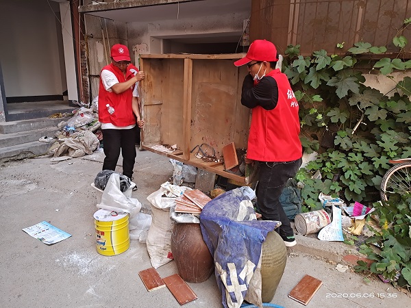 废弃大件垃圾清运1.jpg 废弃大件垃圾清运1.jpg