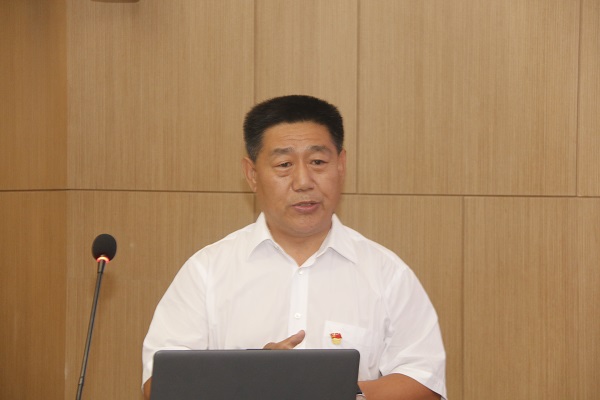 B体育(中国)党委书记张会民作点评讲话.JPG