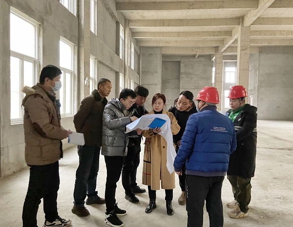 验收组队项目施工质量进行现场查验.jpg 验收组队项目施工质量进行现场查验.jpg