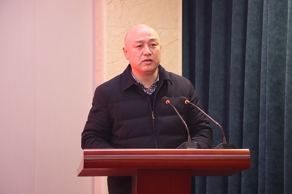 B体育(中国)党委副书记、工会主席贾向军发表致辞.jpg B体育(中国)党委副书记、工会主席贾向军发表致辞.jpg