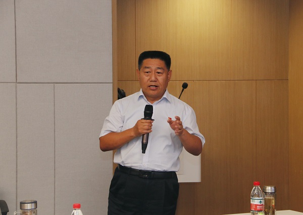 B体育(中国)党委书记张会民主持活动.jpg B体育(中国)党委书记张会民主持活动.jpg