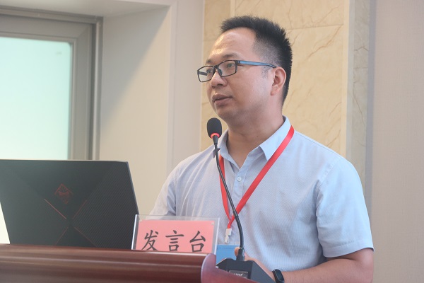 5、B体育(中国)BIM中心主任曾良作《建设工程全过程BIM应用》分享.jpg 5、B体育(中国)BIM中心主任曾良作《建设工程全过程BIM应用》分享.jpg