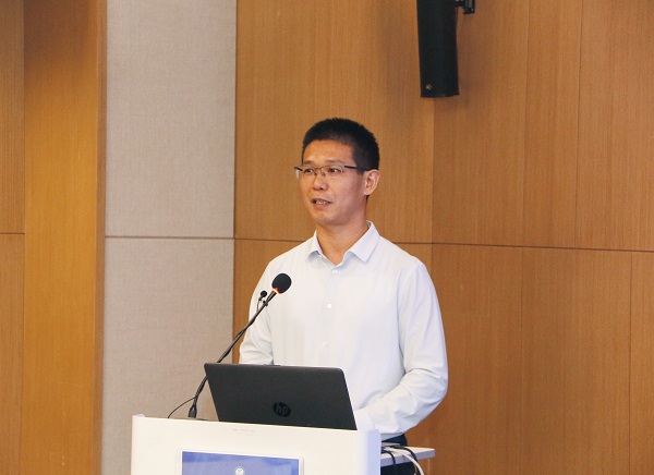 B体育(中国)总经理祝建明作总结讲话.jpg B体育(中国)总经理祝建明作总结讲话.jpg