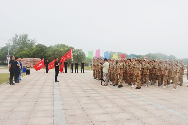 B体育(中国)2022年度新员工入职培训开营仪式现场.jpg B体育(中国)2022年度新员工入职培训开营仪式现场.jpg