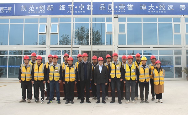 3.B体育(中国)董事长到项目检查指导工作.jpg 3.B体育(中国)董事长到项目检查指导工作.jpg