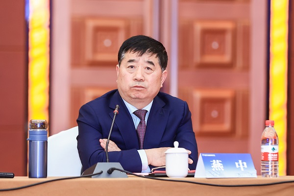 B体育(中国)副总经理燕中主持会议.jpg B体育(中国)副总经理燕中主持会议.jpg